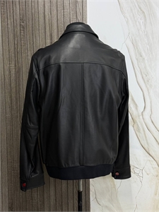 Кожаная куртка KITON 166016