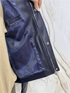 Кожаная куртка KITON 166017