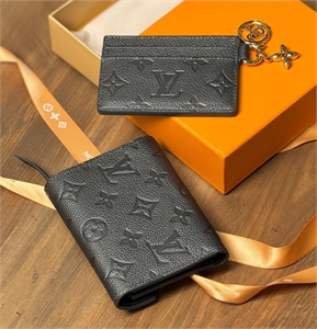 Визитница LOUIS VUITTON 166128