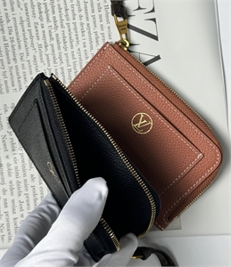 Визитница LOUIS VUITTON 166129