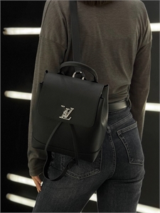 Рюкзак LOUIS VUITTON 166136