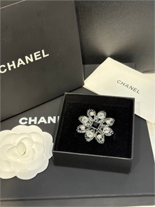 Брошь CHANEL 166249