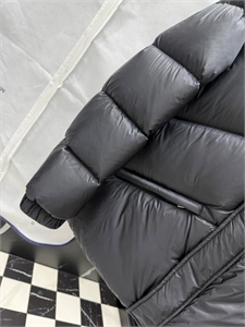 Пуховик PRADA 166469