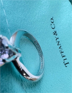 Серьги GRAFF 166740