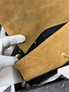 Сумка CHANEL 166779