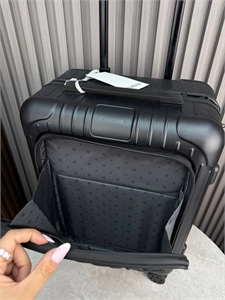 Чемодан RIMOWA 166803