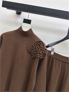 Костюм VALENTINO 166933