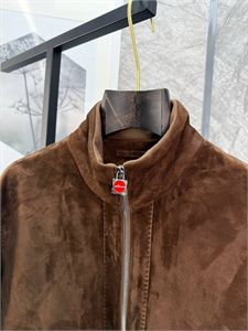 Замшевая куртка KITON 167006