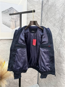 Замшевая куртка KITON 167007