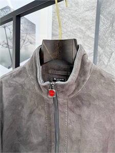 Замшевая куртка KITON 167008