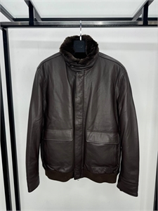 Кожаный бомбер LP 167214