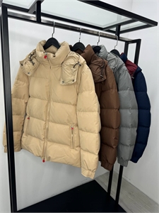 Пуховик KITON 167369