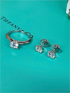 Серьги Tiffany&Co 167536