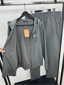 Спортивный костюм LP со вставками из кожи крокодила 167542