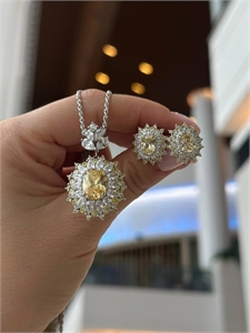 Серьги GRAFF 167929