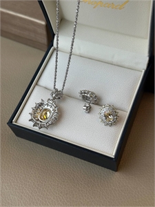 Серьги GRAFF 167929