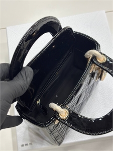 Сумка DIOR 168070