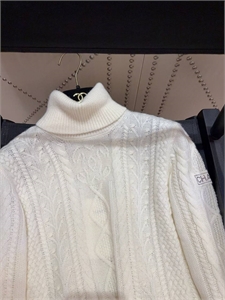 Свитер CHANEL 168106