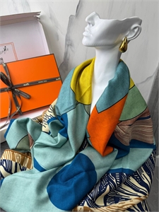 Платок HERMES 168172