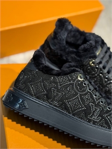Кроссовки LOUIS VUITTON 168193
