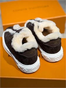 Кроссовки LOUIS VUITTON 168253