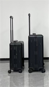 Чемодан RIMOWA 168337