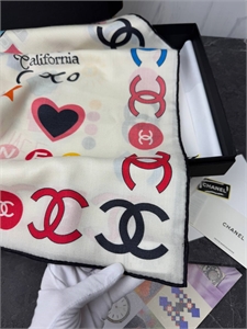 Платок CHANEL 168411