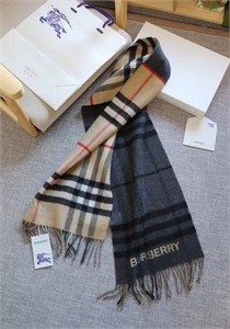 Шарф BURBERRY 100 % Кашемир 168682