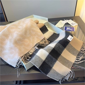 Шарф BURBERRY 100 % Кашемир 168683