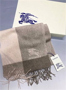 Шарф BURBERRY 100 % Кашемир 168690