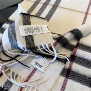 Шарф BURBERRY 100 % Кашемир 168692