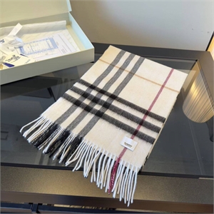 Шарф BURBERRY 100 % Кашемир 168692