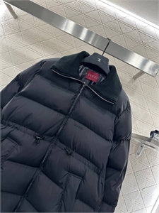 Куртка GUCCI 168825