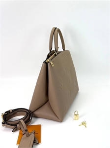 Сумка LOUIS VUITTON 168830