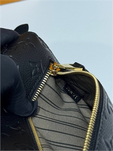 Сумка LOUIS VUITTON 168970