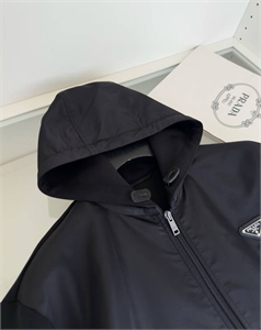 Спортивный костюм PRADA 169251