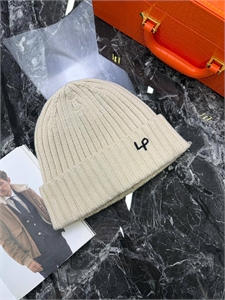 Шапка LP 169658