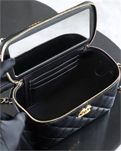 Сумка CHANEL 169736