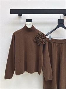 Костюм VALENTINO 169759