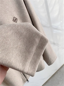 Прогулочный костюм LP 169859