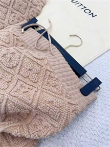 Костюм LOUIS VUITTON 170229