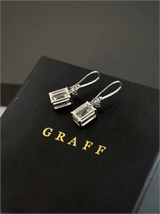 Бриллиантовое кольцо GRAFF золото 750 п 170273