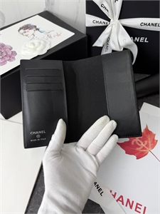 Обложка CHANEL 170566