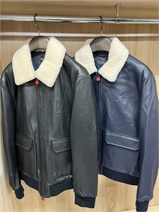 Куртка  KITON 170841