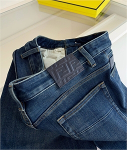 Джинсы FENDI 170880