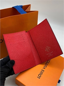 Обложка  LOUIS VUITTON 171699