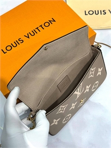 Сумка LOUIS VUITTON 171739