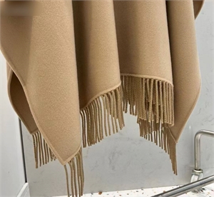 Накидка LORO PIANA 172122