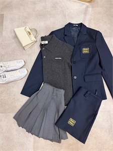 Костюм MIU MIU 172508