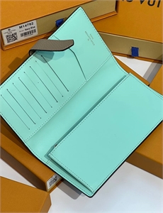 Кошелек LOUIS VUITTON 172677